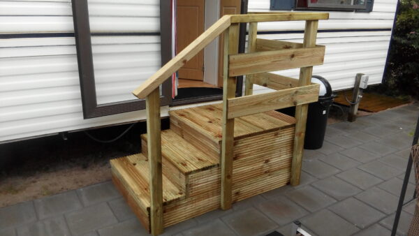 Trap met Bordes 80CM met leuning rondom